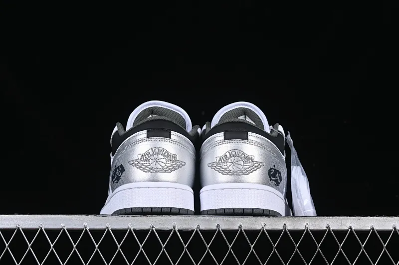 All categories Air Jordan Jordan series basketball shoes Air Jordan 1 Low Air Jordan 1 Low AJ1 Joe 1 Year of the Snake custom low-top cultural basketball shoes 553558-152